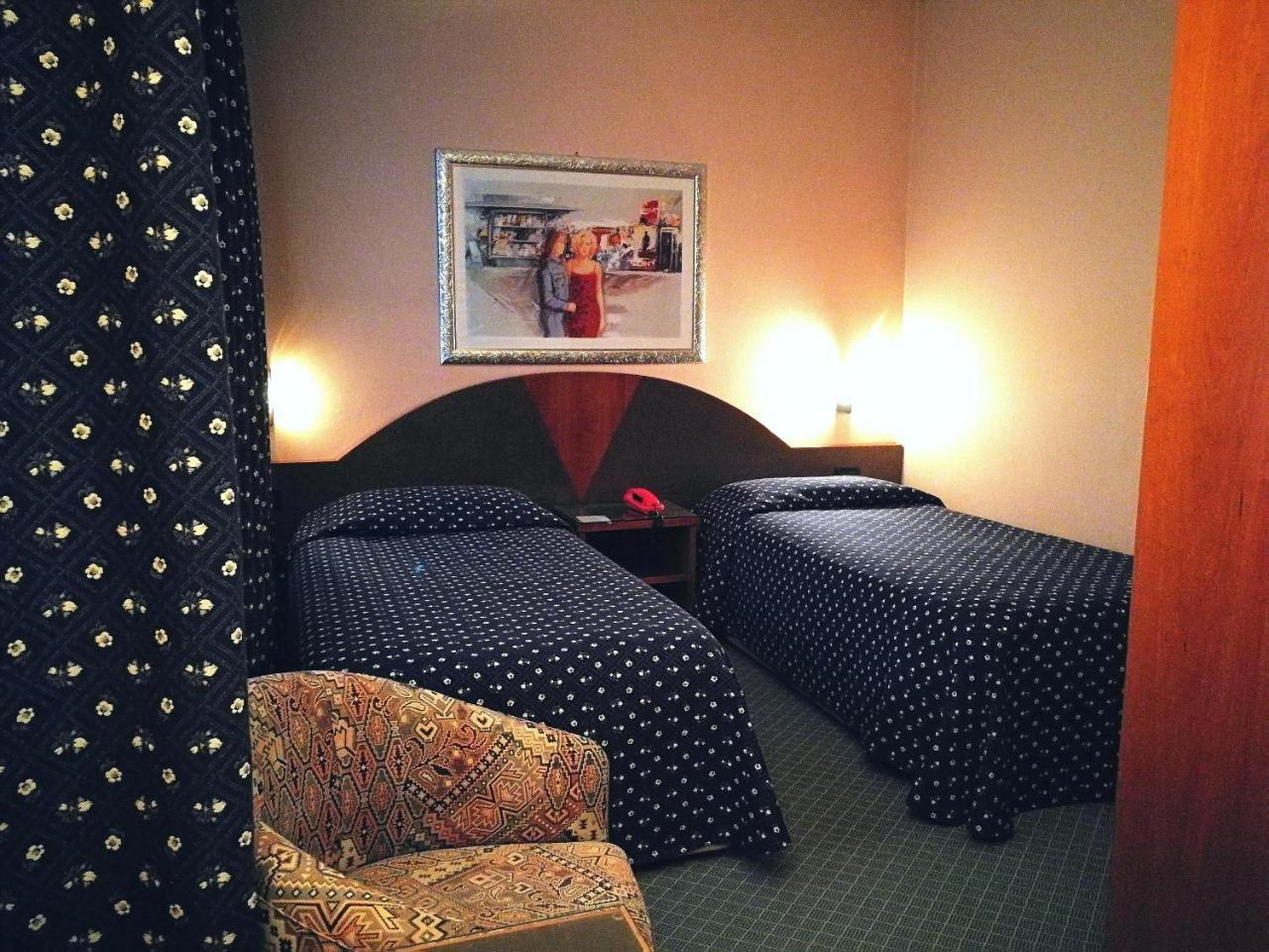 Hotel Rosa Abano Terme Rom bilde